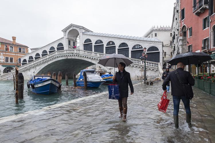 威尼斯涨水新闻（威尼斯水位上涨,如何补救?）